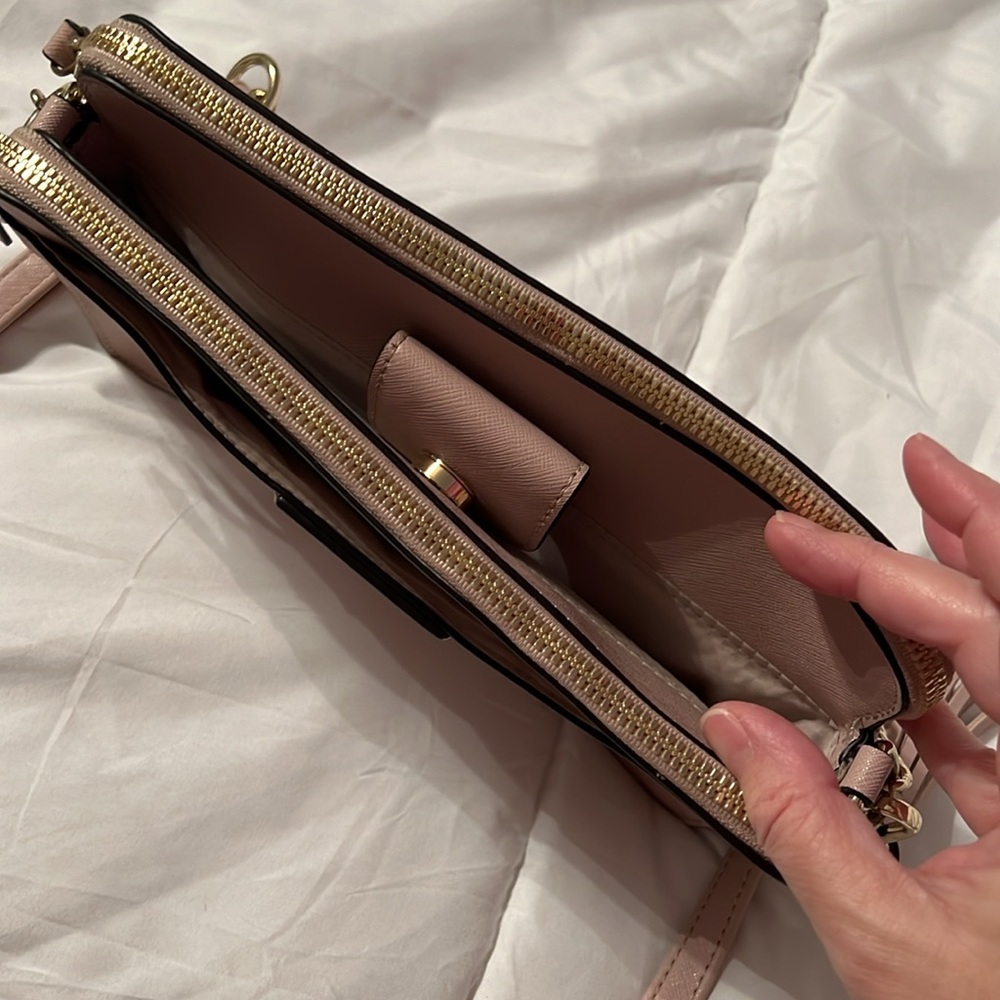 Nine West crossbody - Picture 7 of 11